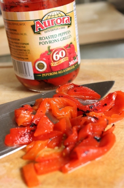 Chopped roasted red peppers for Crock Pot Alfredo Pasta