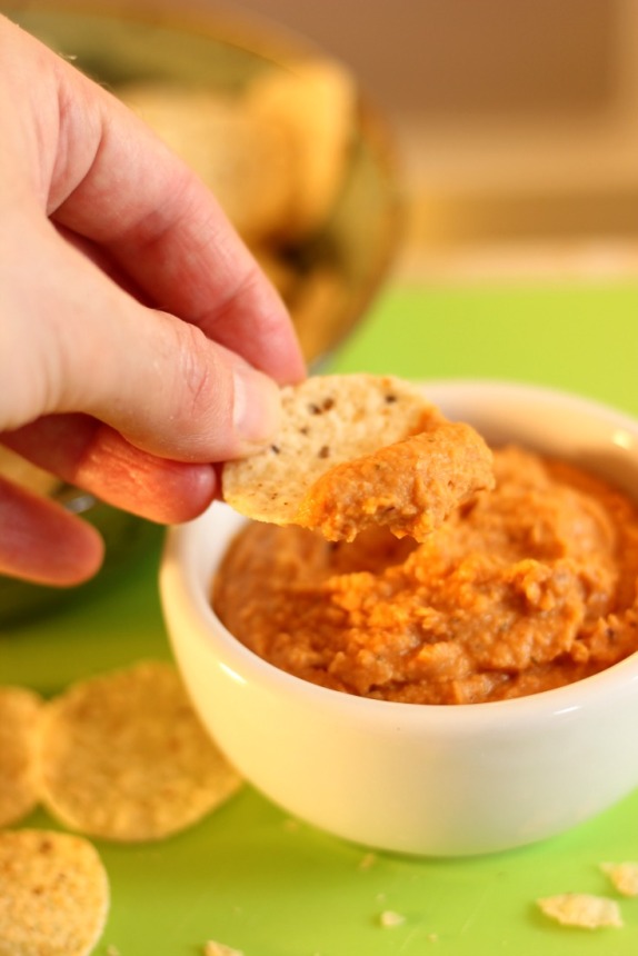 Healthy and Addictive Nacho Hummus Dip to Sink Your Tortilla Chips Into!!!